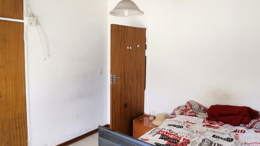 4 Bedroom Property for Sale in Mulbarton Gauteng