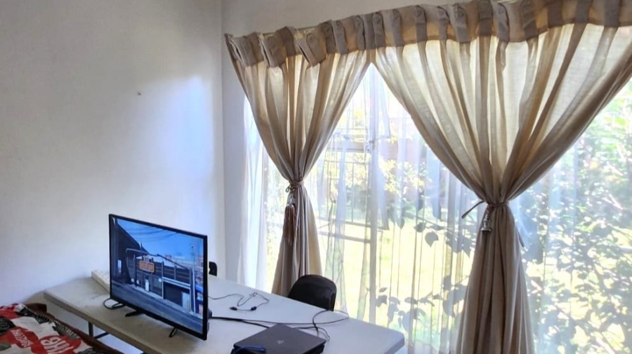 4 Bedroom Property for Sale in Mulbarton Gauteng