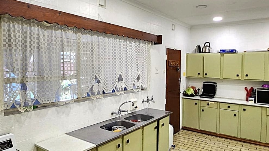 4 Bedroom Property for Sale in Mulbarton Gauteng