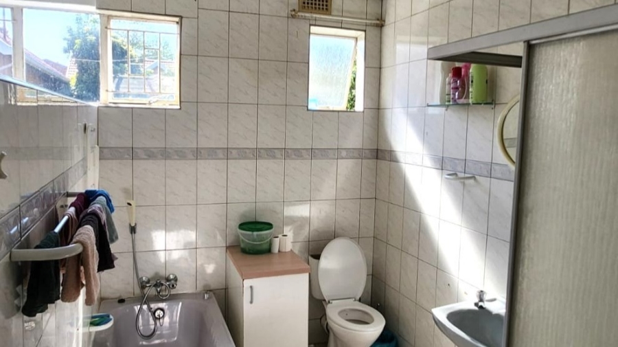 4 Bedroom Property for Sale in Mulbarton Gauteng