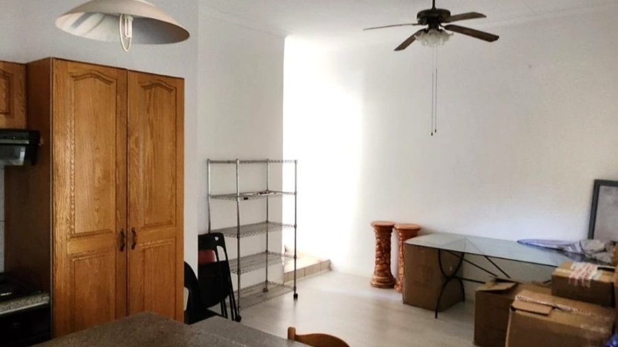 4 Bedroom Property for Sale in Mulbarton Gauteng
