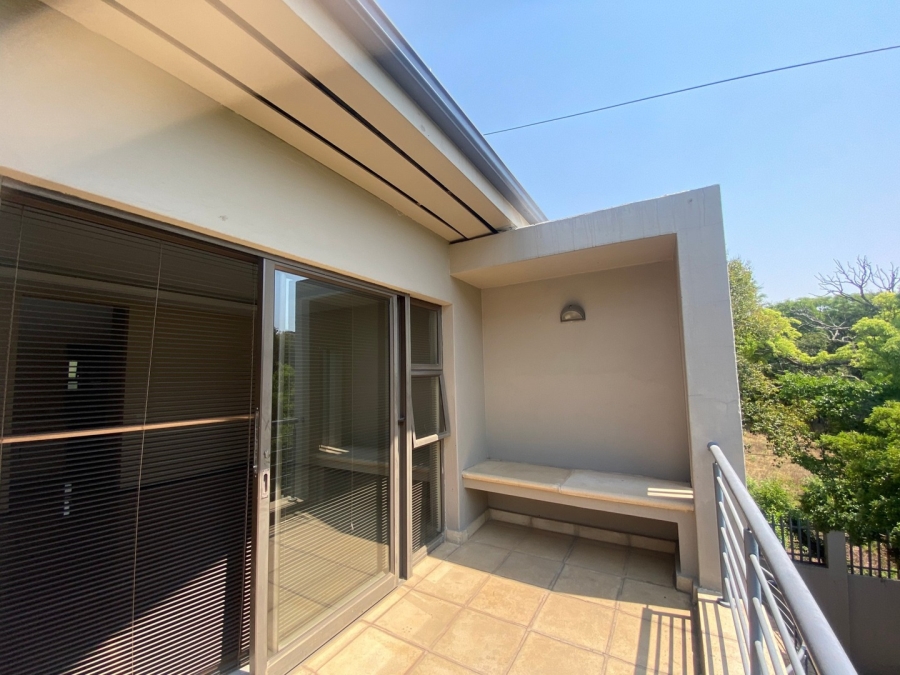 To Let 2 Bedroom Property for Rent in Illovo Gauteng