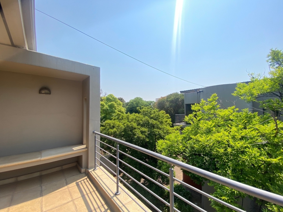 To Let 2 Bedroom Property for Rent in Illovo Gauteng