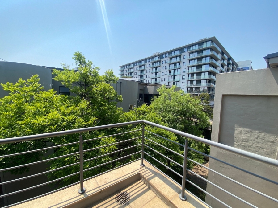 To Let 2 Bedroom Property for Rent in Illovo Gauteng