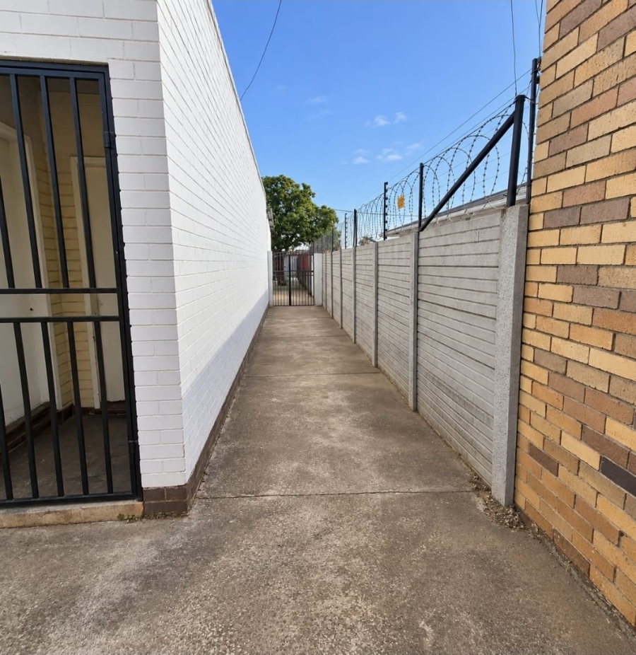 3 Bedroom Property for Sale in Westonaria Gauteng