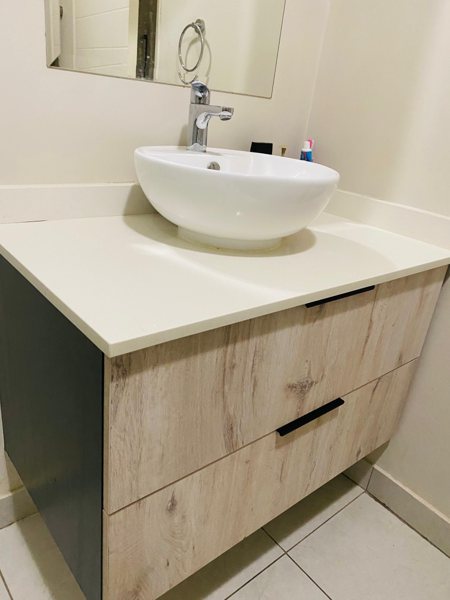 2 Bedroom Property for Sale in Carlswald Gauteng