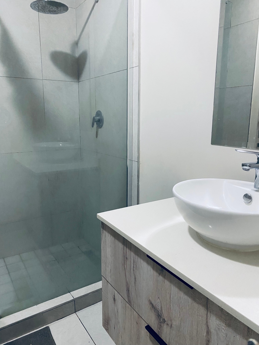 2 Bedroom Property for Sale in Carlswald Gauteng