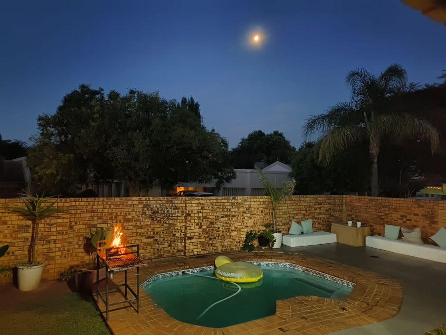 4 Bedroom Property for Sale in Silver Lakes Gauteng