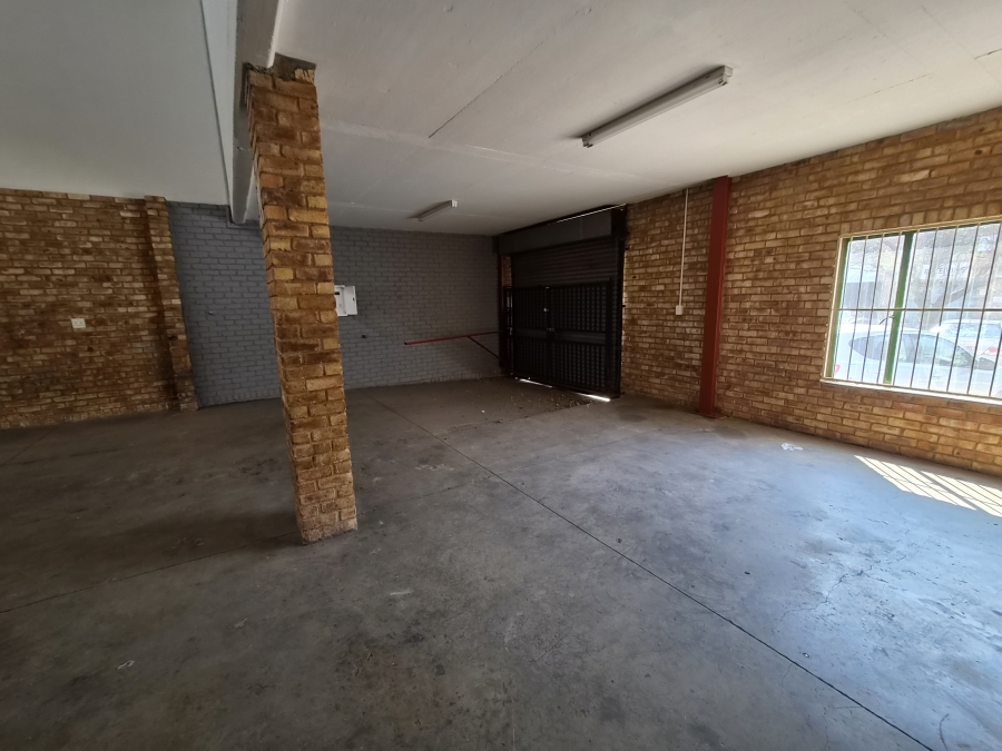 To Let Commercial Property for Rent in Hennopspark Gauteng