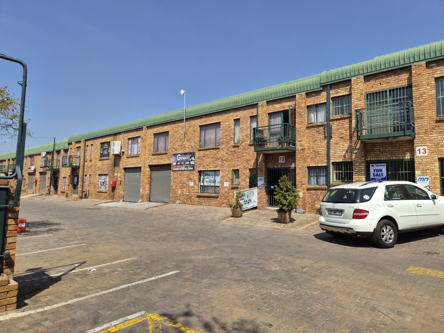 To Let Commercial Property for Rent in Hennopspark Gauteng