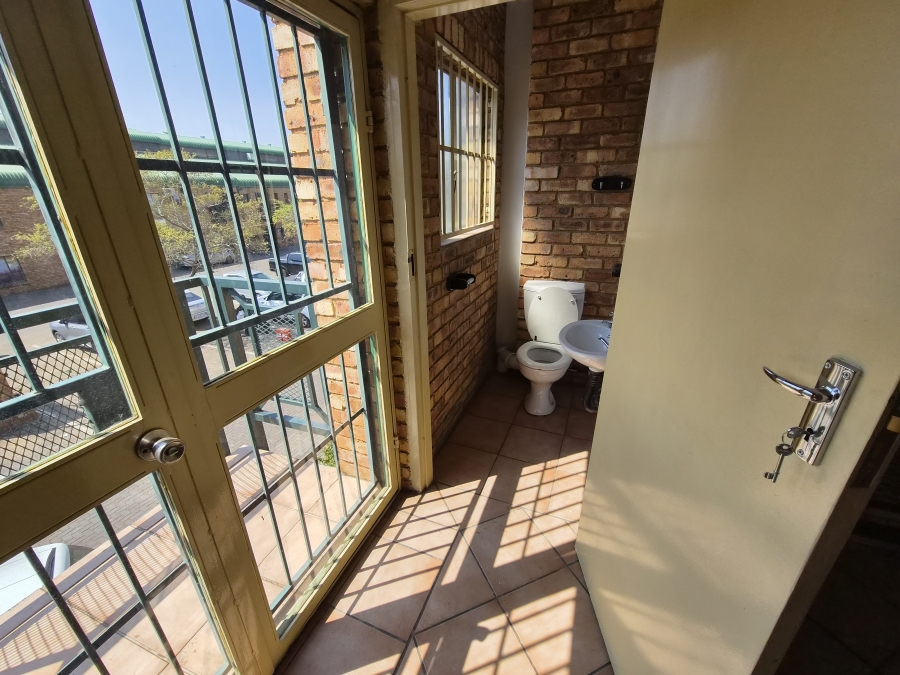 To Let Commercial Property for Rent in Hennopspark Gauteng
