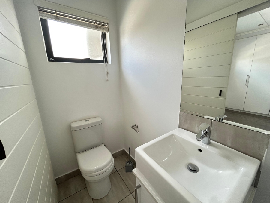 To Let 2 Bedroom Property for Rent in Rivonia Gauteng