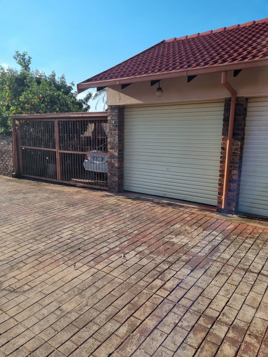 3 Bedroom Property for Sale in The Orchards Gauteng