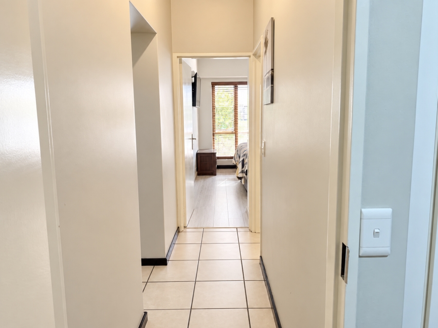 To Let 2 Bedroom Property for Rent in Bryanston Gauteng