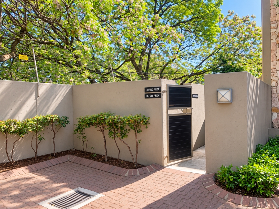 To Let 2 Bedroom Property for Rent in Bryanston Gauteng