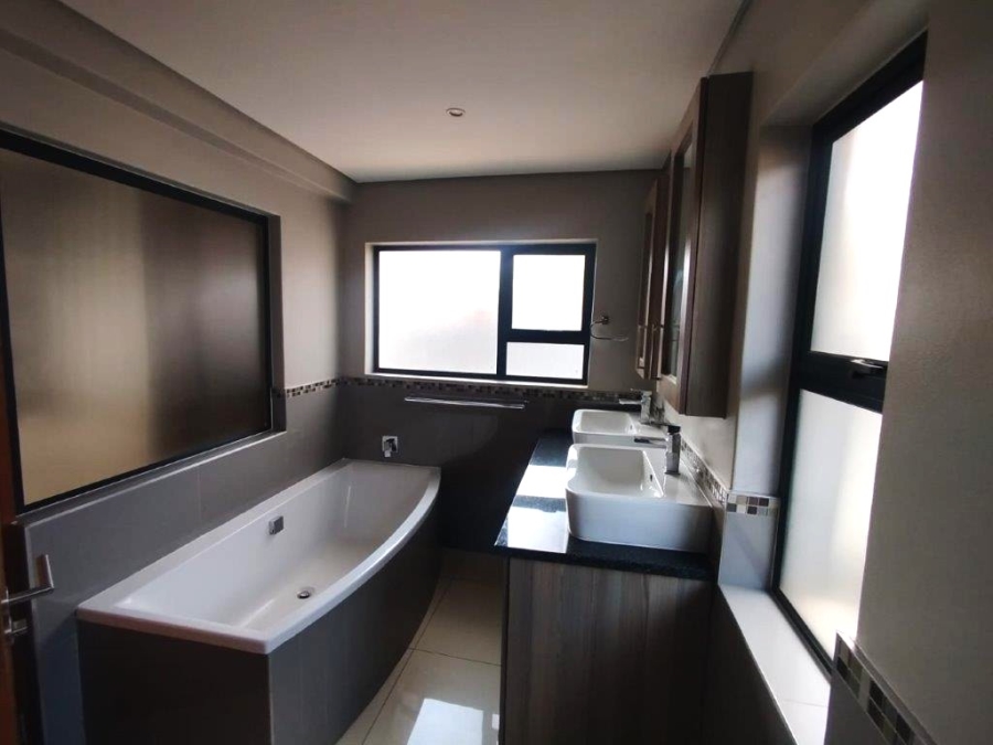 3 Bedroom Property for Sale in Montana Gauteng