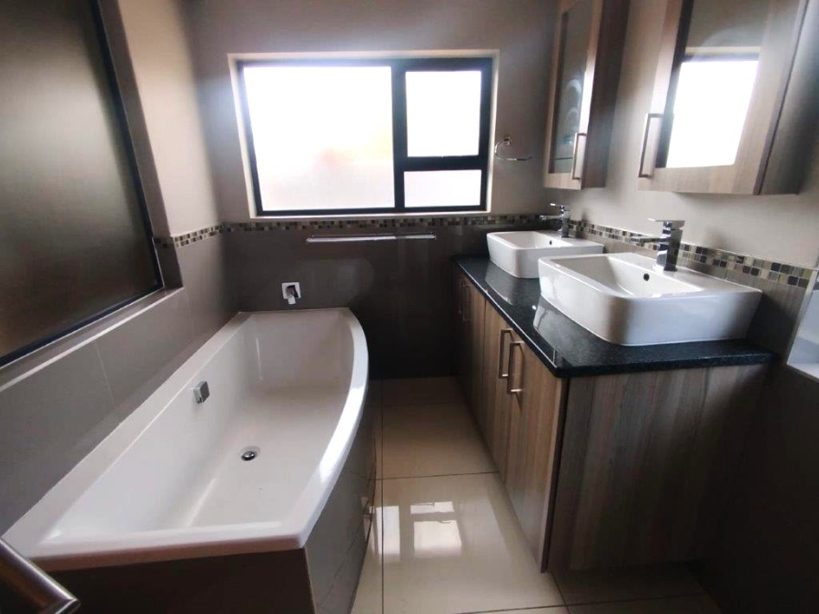 3 Bedroom Property for Sale in Montana Gauteng