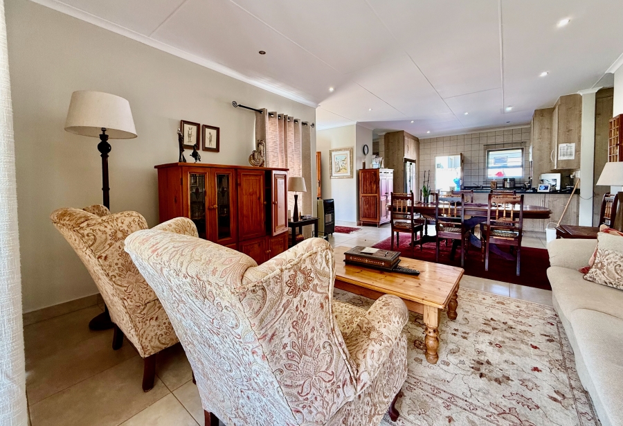 2 Bedroom Property for Sale in The Retreat Gauteng