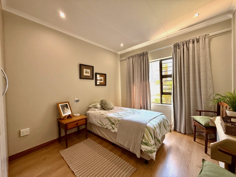 2 Bedroom Property for Sale in The Retreat Gauteng