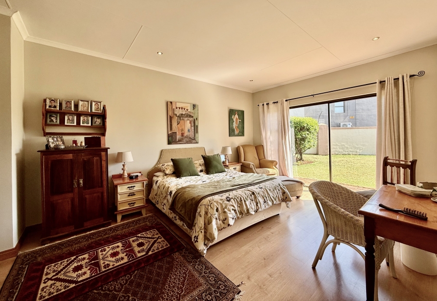 2 Bedroom Property for Sale in The Retreat Gauteng