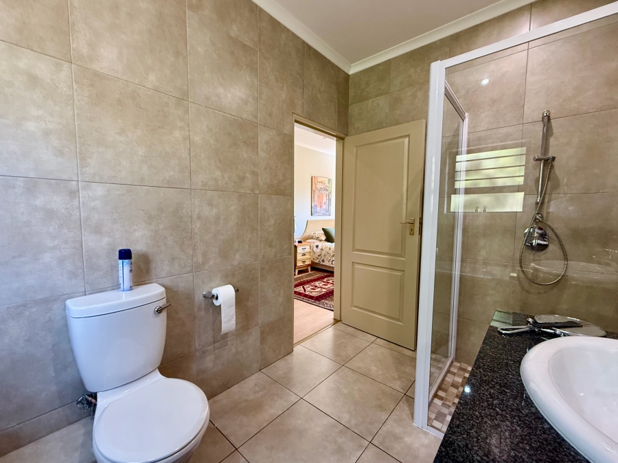 2 Bedroom Property for Sale in The Retreat Gauteng