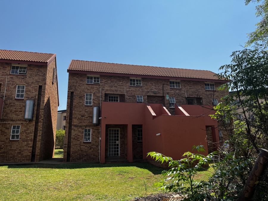 1 Bedroom Property for Sale in Philip Nel Park Gauteng