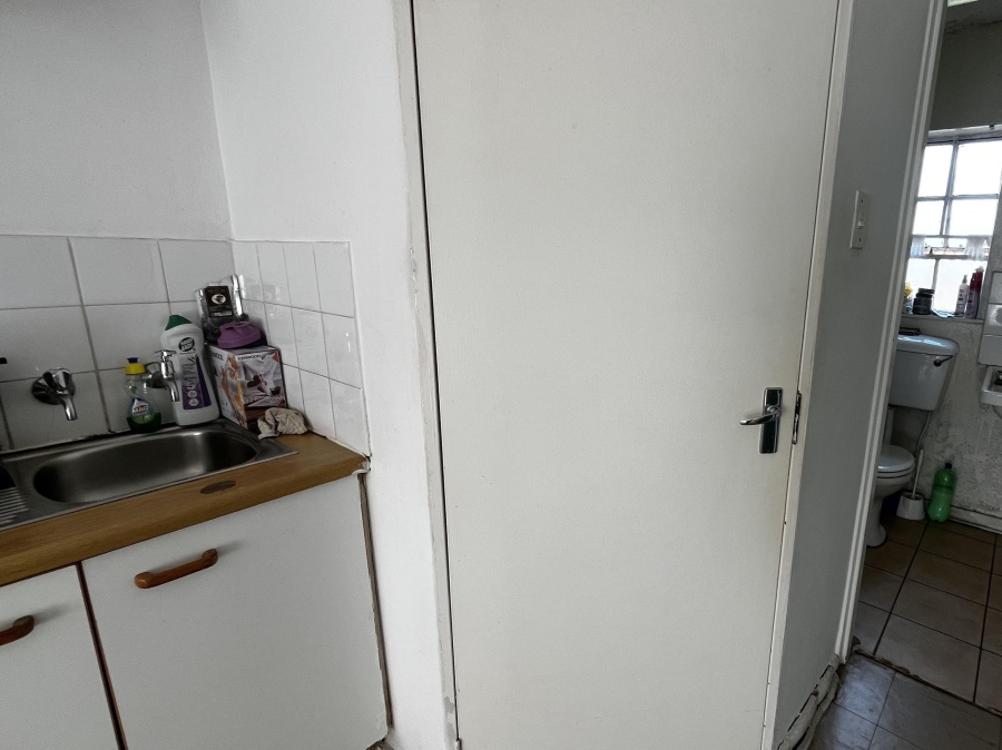 1 Bedroom Property for Sale in Philip Nel Park Gauteng