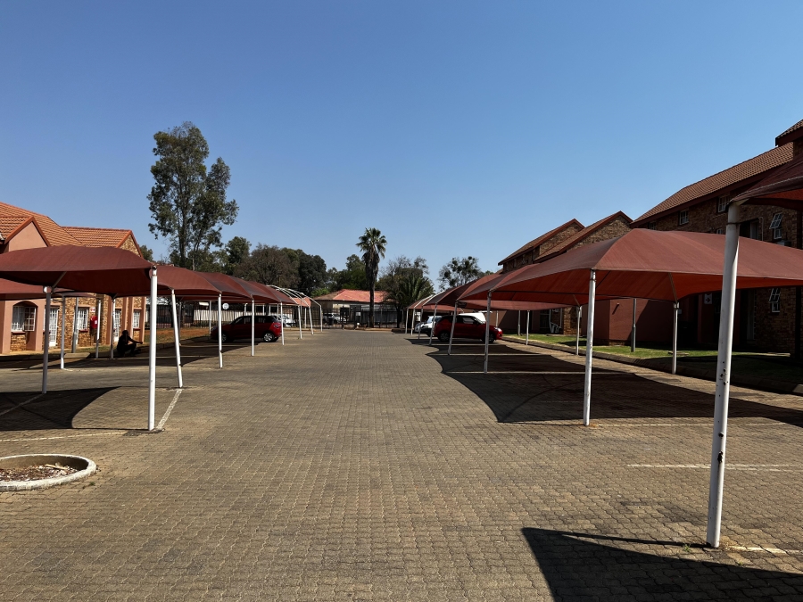 1 Bedroom Property for Sale in Philip Nel Park Gauteng