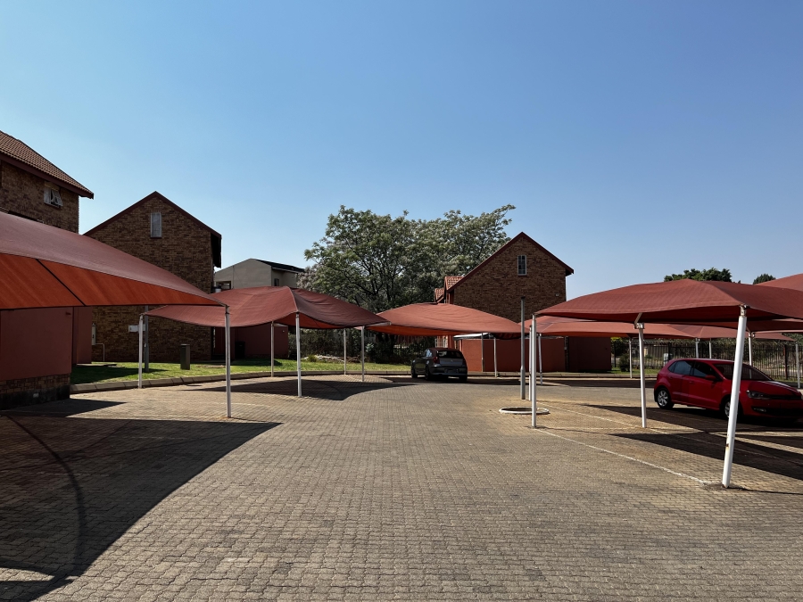1 Bedroom Property for Sale in Philip Nel Park Gauteng