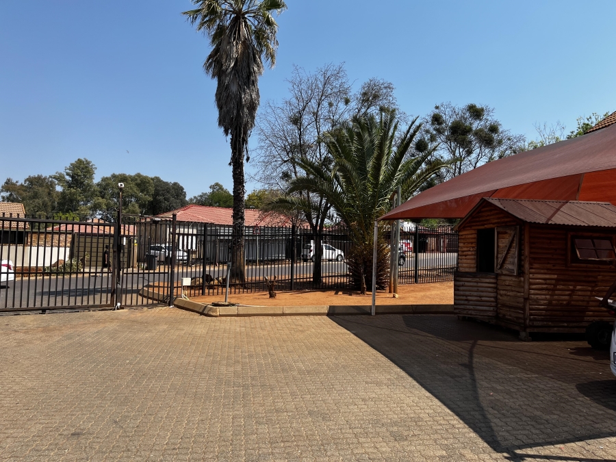 1 Bedroom Property for Sale in Philip Nel Park Gauteng