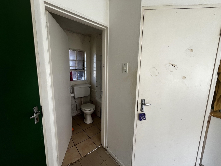 1 Bedroom Property for Sale in Philip Nel Park Gauteng