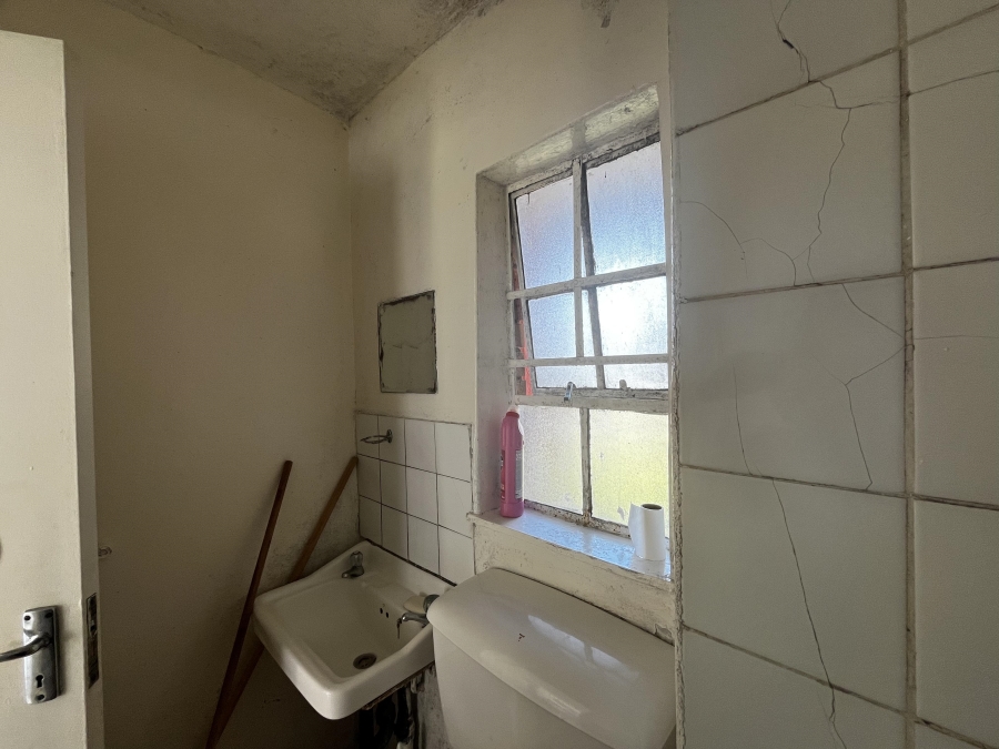 1 Bedroom Property for Sale in Philip Nel Park Gauteng
