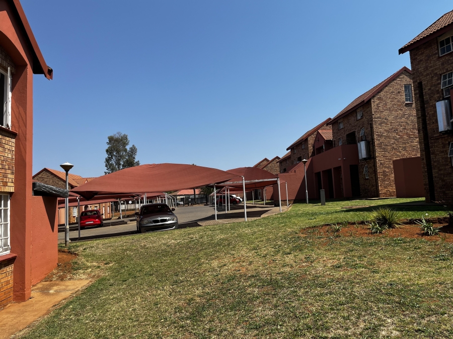 1 Bedroom Property for Sale in Philip Nel Park Gauteng