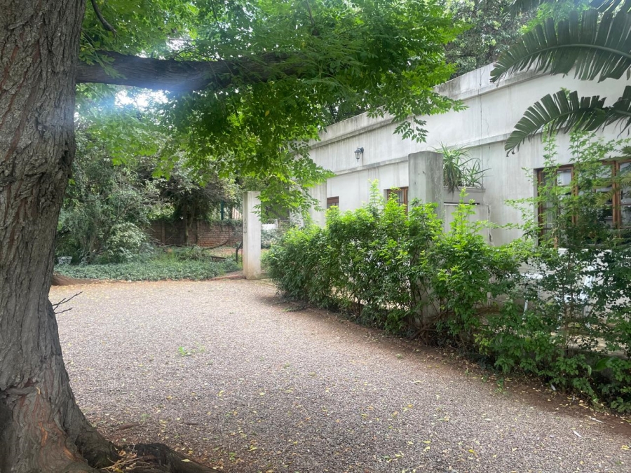 To Let 1 Bedroom Property for Rent in Fairland Gauteng