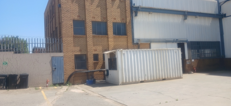 To Let Commercial Property for Rent in Chloorkop Gauteng