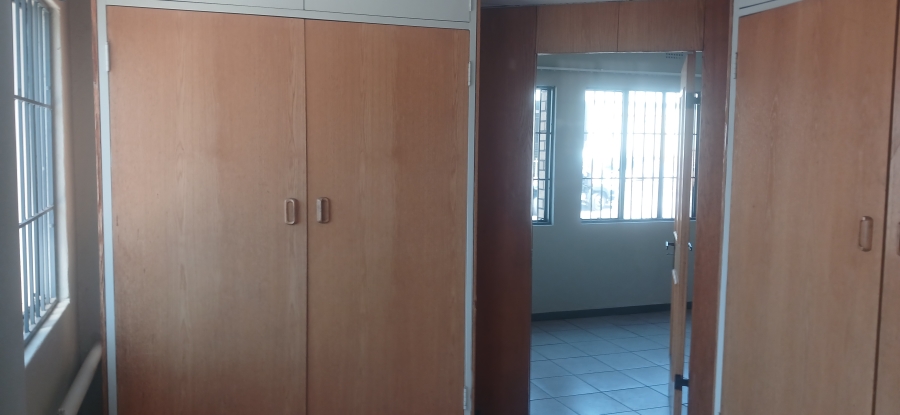 To Let Commercial Property for Rent in Chloorkop Gauteng