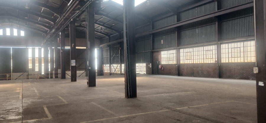 To Let Commercial Property for Rent in Chloorkop Gauteng