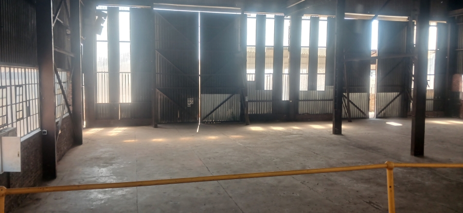 To Let Commercial Property for Rent in Chloorkop Gauteng