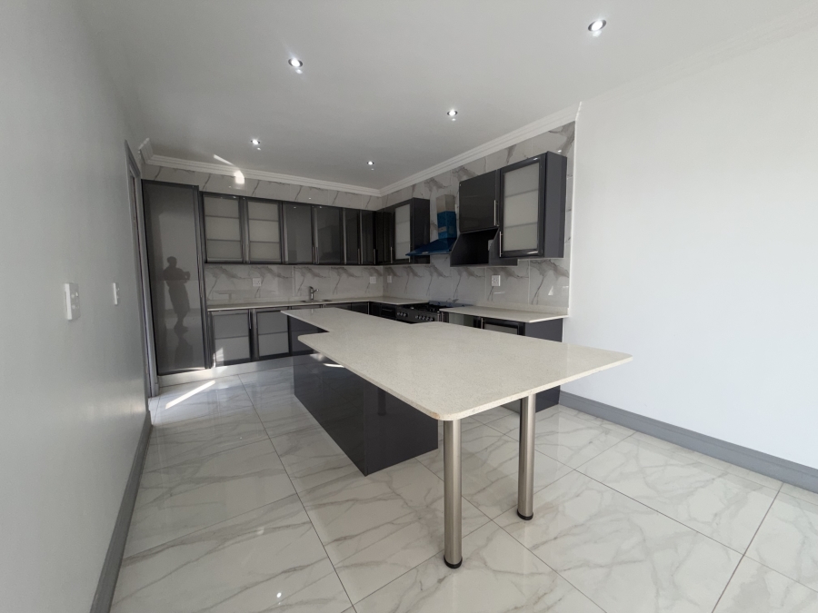 To Let 3 Bedroom Property for Rent in Erasmia Gauteng
