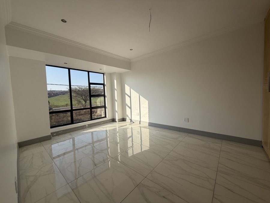 To Let 3 Bedroom Property for Rent in Erasmia Gauteng