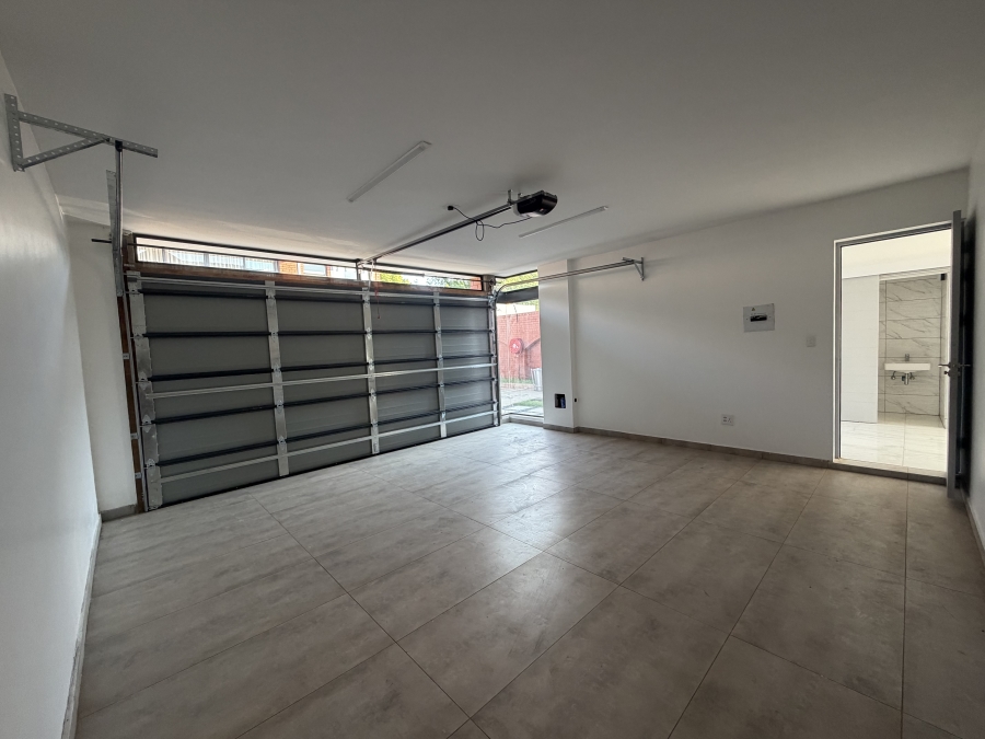 To Let 3 Bedroom Property for Rent in Erasmia Gauteng