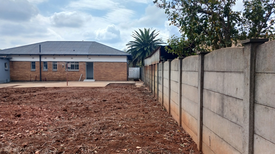 3 Bedroom Property for Sale in Clayville East Gauteng