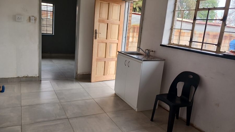 3 Bedroom Property for Sale in Clayville East Gauteng