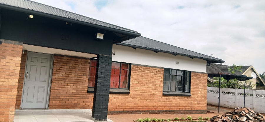 3 Bedroom Property for Sale in Clayville East Gauteng