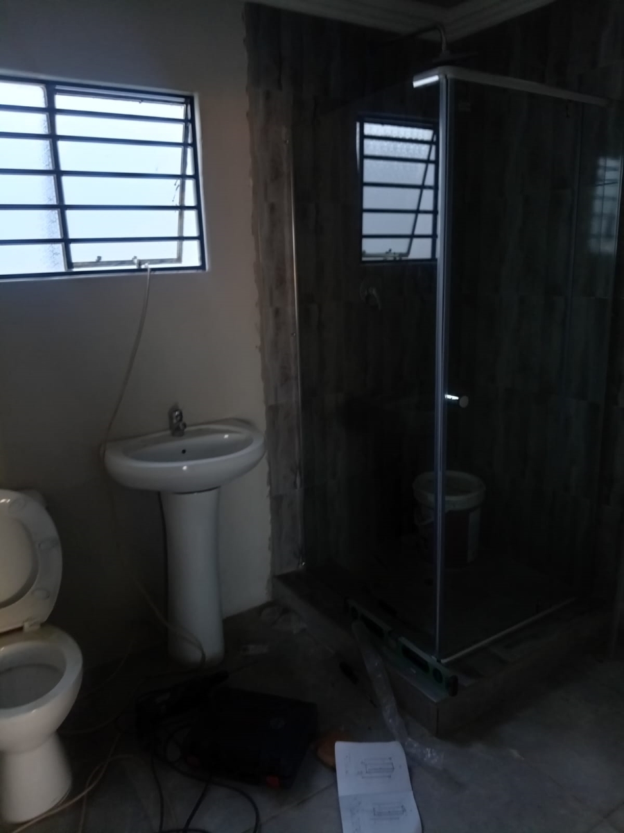 3 Bedroom Property for Sale in Lakeside Gauteng