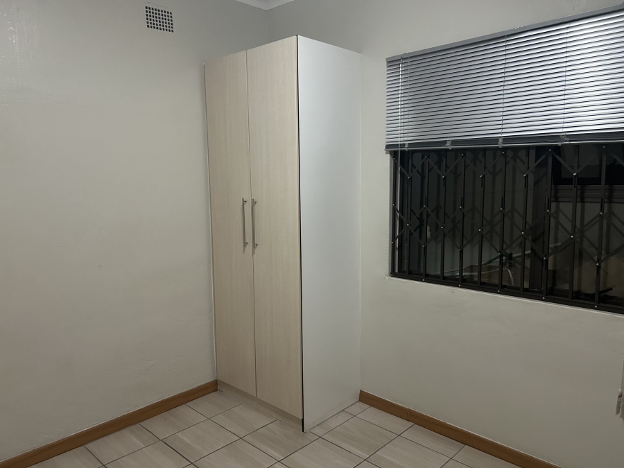 To Let 2 Bedroom Property for Rent in Riviera Gauteng