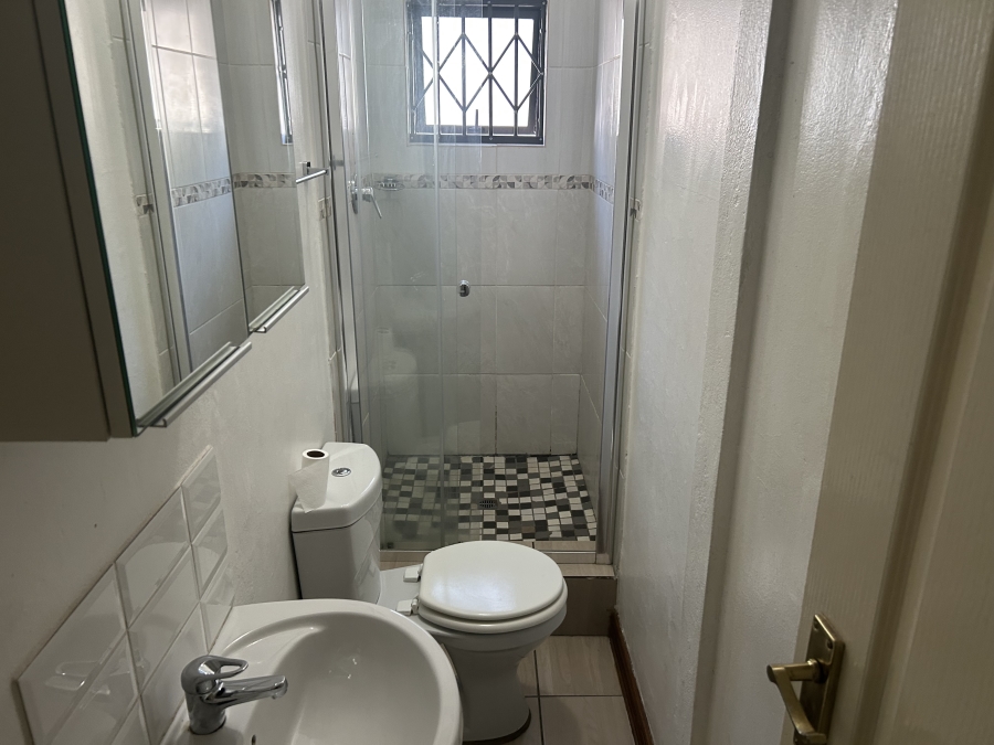 To Let 2 Bedroom Property for Rent in Riviera Gauteng