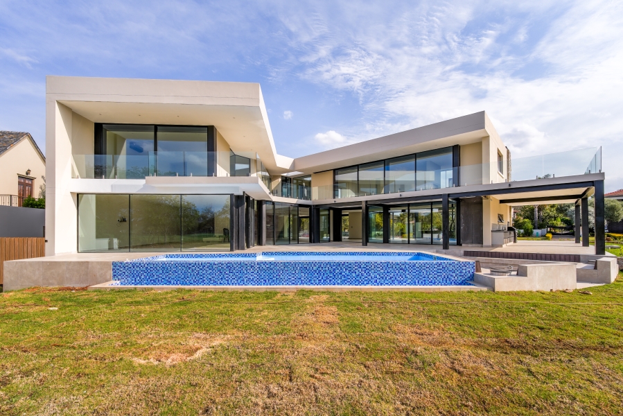 7 Bedroom Property for Sale in Woodhill Estate Gauteng