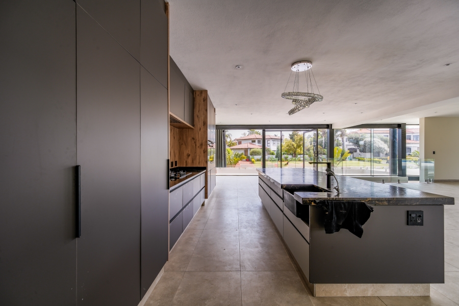 7 Bedroom Property for Sale in Woodhill Estate Gauteng