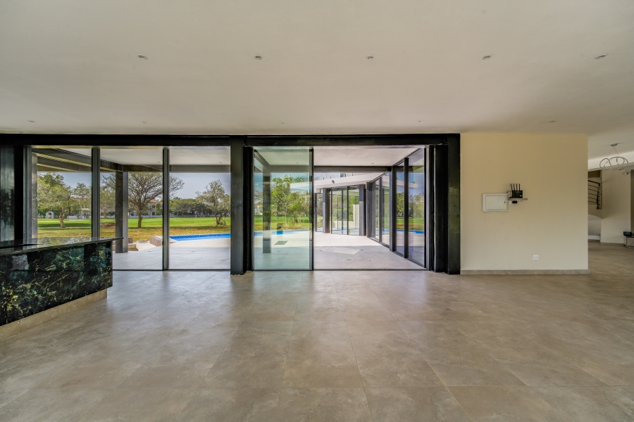 7 Bedroom Property for Sale in Woodhill Estate Gauteng
